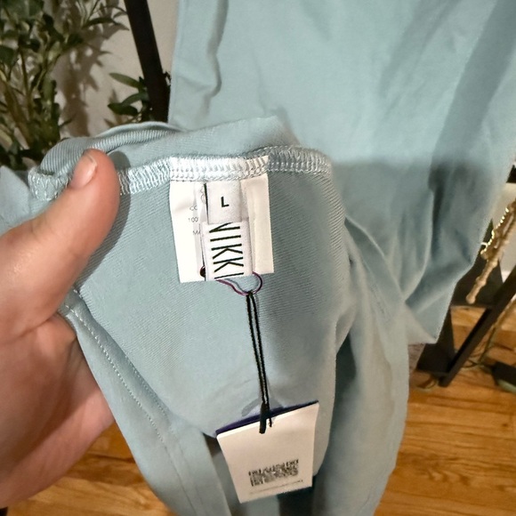 Nikki Lund Midi dress size large - Picture 4 of 10